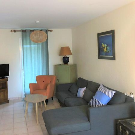 Agreable Maison Ensoleillee Avec Jardin Arbore Villa Le Château-dʼOléron Exteriör bild